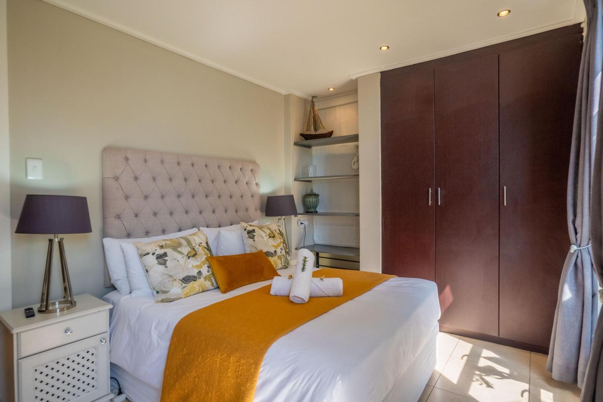 Luxury Beachfront - 30 Degrees Apartment *