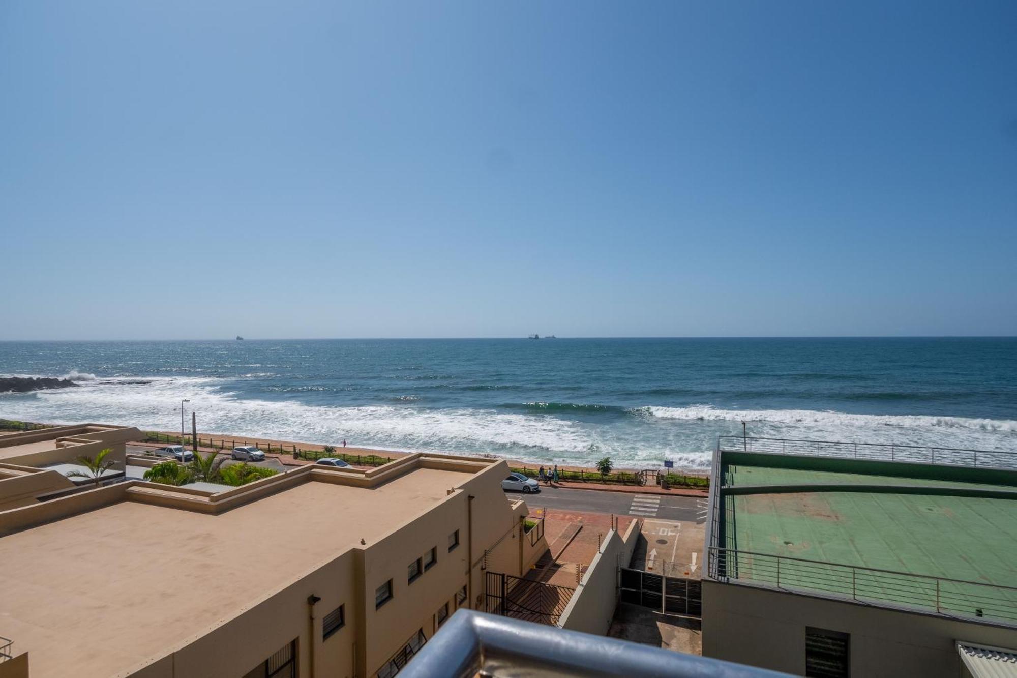 Luxury Beachfront - 30 Degrees