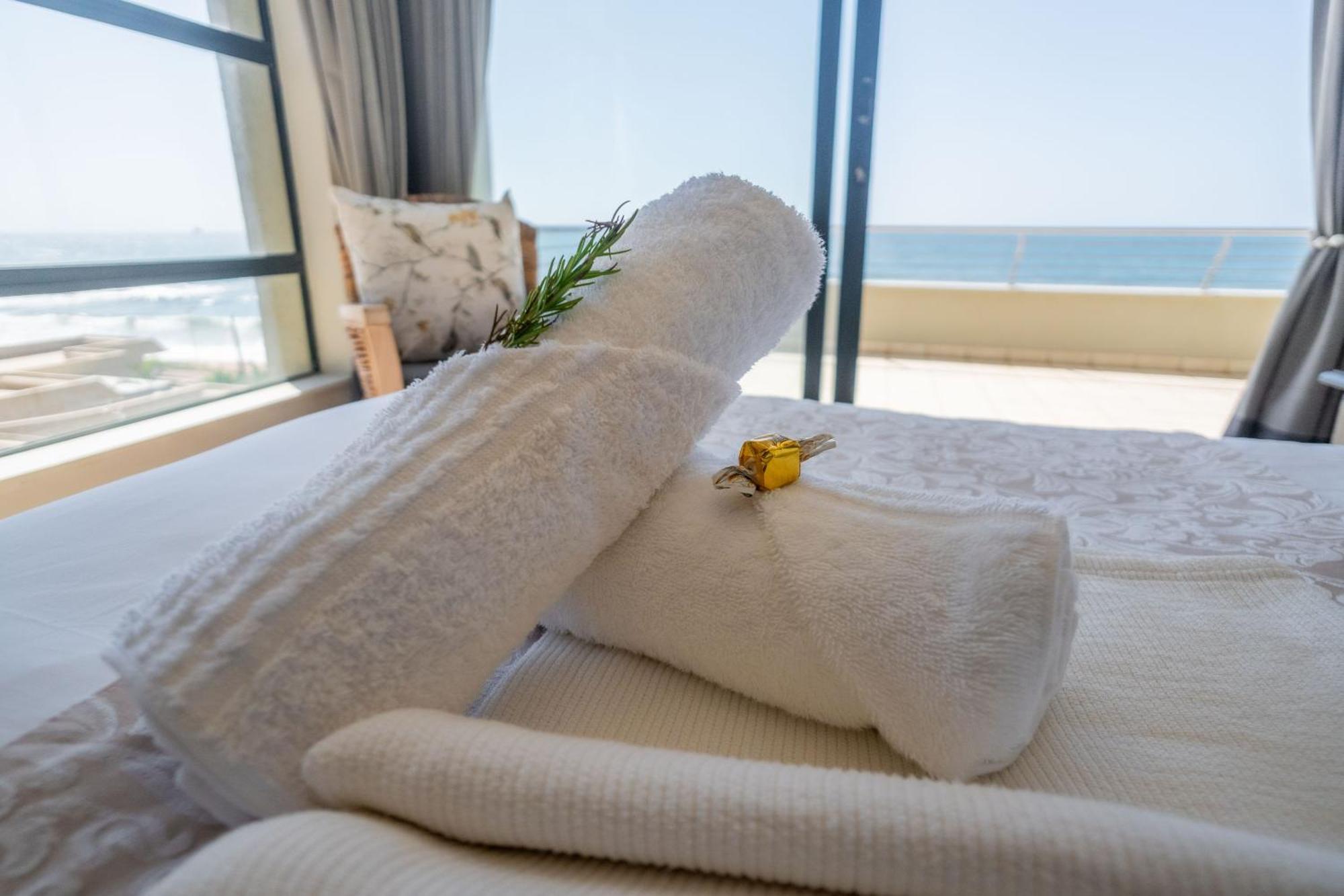 Luxury Beachfront - 30 Degrees Umdloti